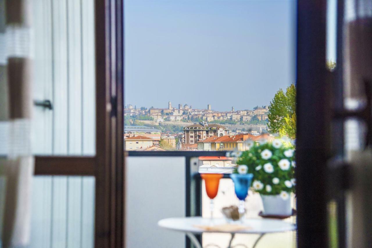 Chic Panoramic Apartment Bergamo Exterior photo